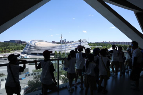 公益体彩赋能体教融合 五百学子钻石球场“零距离”对话世界球星 