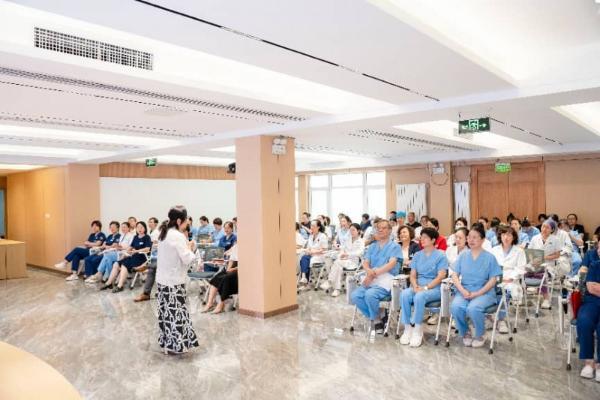 花生五洲启动“服务质量提升月”六大维度重塑就医体验 
