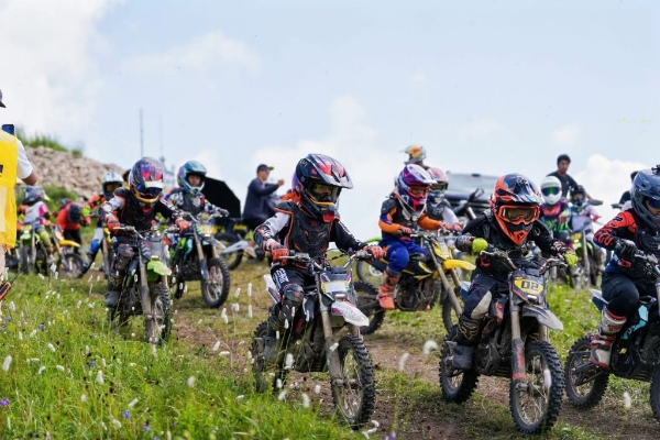 200余名车手共赴E-POWER CROSS电动越野崇礼站盛宴 