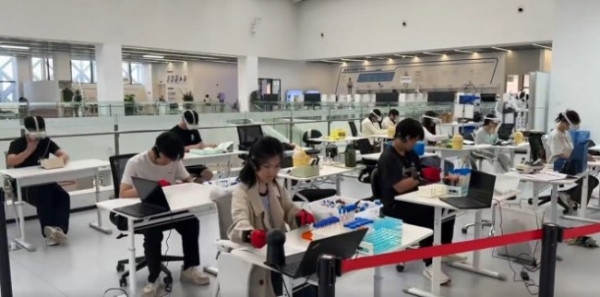算法开源了,模型趋同了,接下来拼什么?——手智创新全新一代智能触觉手套发布 