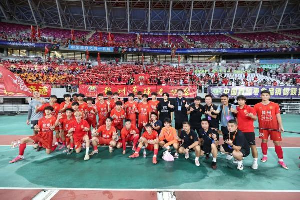 齐云山助力赣超｜2：0完胜萍乡，赣州队积11分升至积分榜第三 