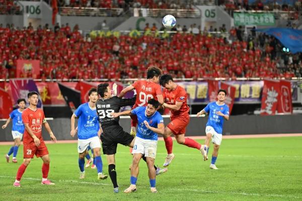 齐云山助力赣超｜2：0完胜萍乡，赣州队积11分升至积分榜第三 