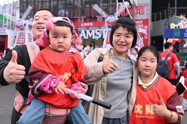 东北超常规赛收官：球场上有热血，街巷里见真章！ 