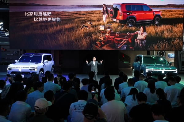 X700全球首秀 猛士补齐最后一块拼图 智能越野从“概念”走向“家庭” 