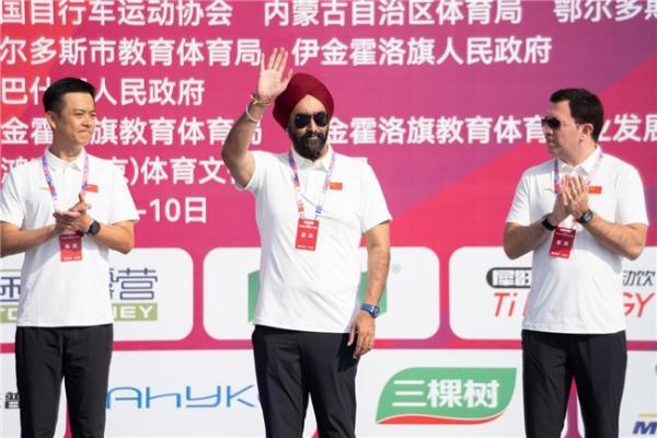 2026年中国公路自行车联赛总决赛（鄂尔多斯）在内蒙古鄂尔多斯圆满落幕 