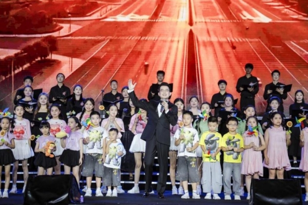 弘扬敬业乐业精神，共筑“中国服务”品牌——第十五届86国际家政员工节在厦门举行 