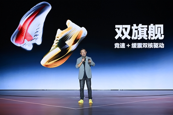 顶碳+顶缓双线进化，特步160X 8代与零云重新划定跑鞋科技坐标 