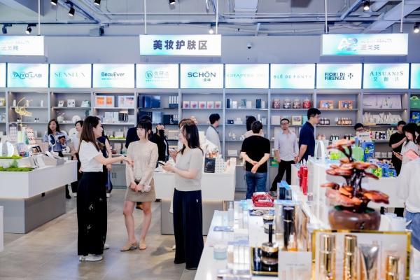 入驻爱尚美，BeauEver开启城市美妆新场景，持续深化线下布局