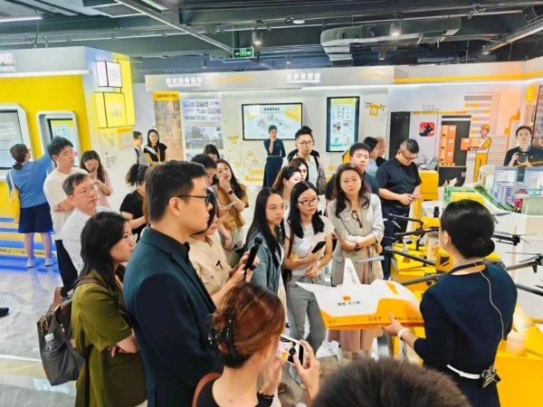 走进头部平台，寰行盛世以研学交流赋能跨境服务发展 
