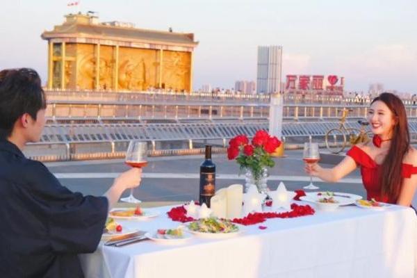 长沙七夕浪漫指南！万家丽以文化为媒，解锁沉浸式约会新体验 