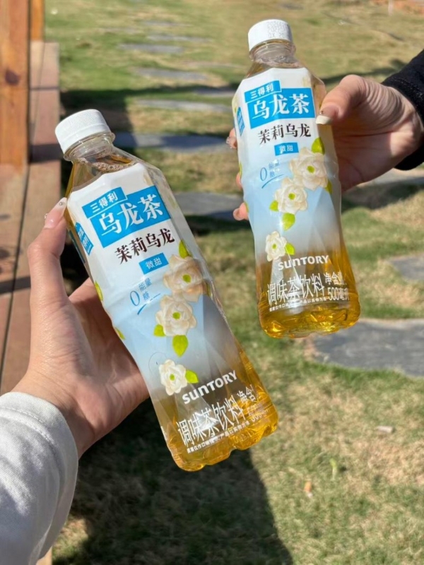 不跟风短期风口，三得利乌龙茶和风味创新的关系 