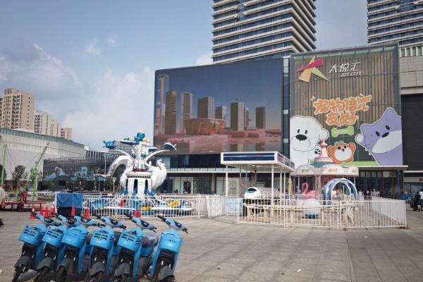 一镇一“圈”骑行难破局 西青共享电单车困在镇界之间 