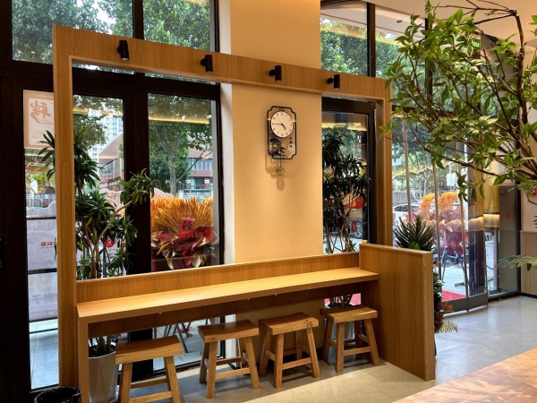 刘八两安徽板面15店齐开：一碗板面的品牌进化论 