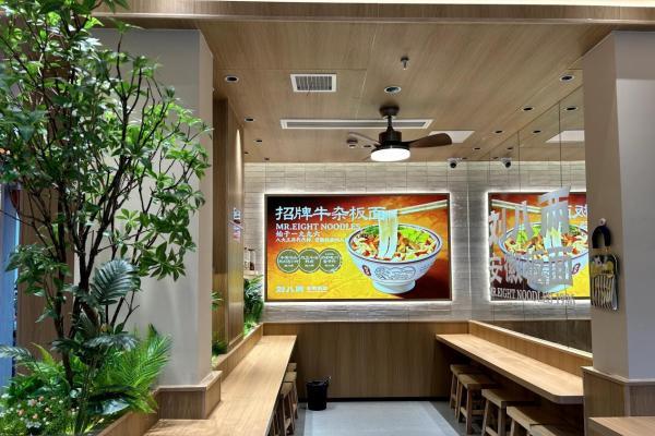 刘八两安徽板面15店齐开：一碗板面的品牌进化论 