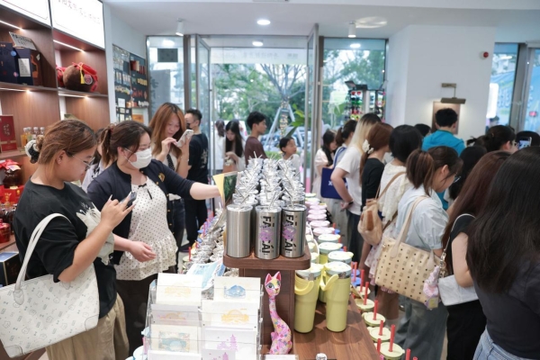 涨幅300%，单店破千单：巡茶凭什么跑赢大盘？ 
