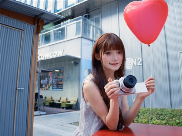 上手佳能 EOS R50：直出能打颜值在线，入门人像的省心之选 
