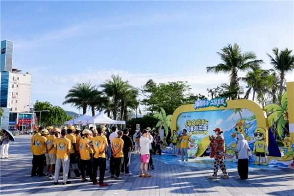 三亚携手美团发布专属骑手文旅工装“海岛骑手·漫游三亚”打造流动文旅新名片 
