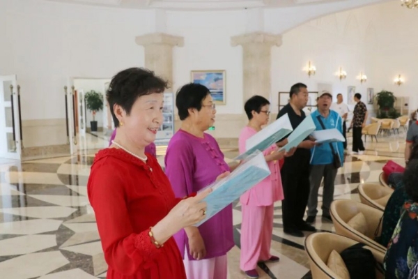 一座文化艺术礼堂，如何成为“超级幸福中心”？——那香海长青社区幸福生活观察 
