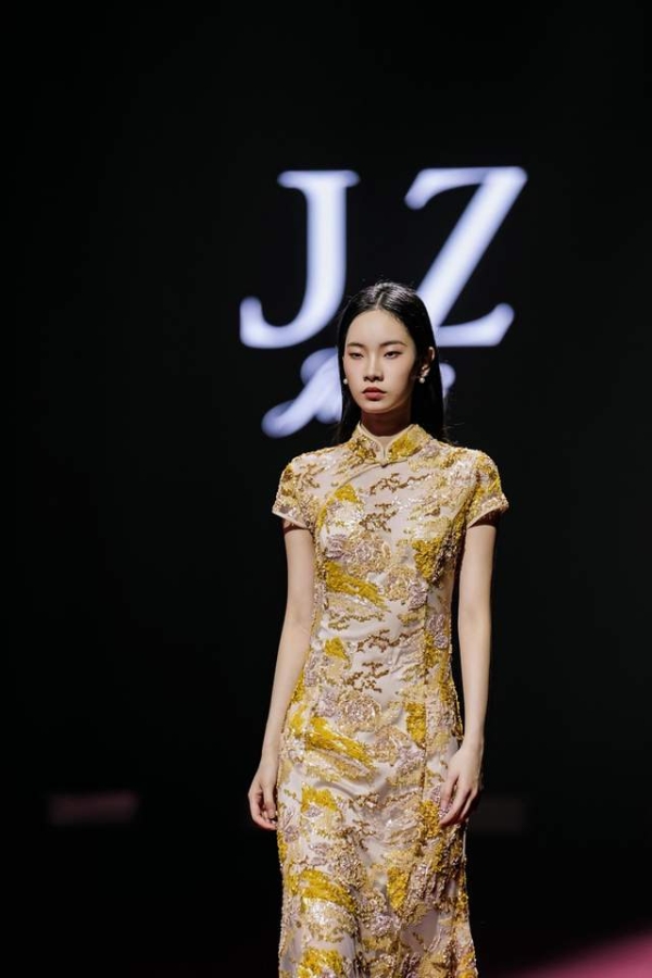 JUZUI玖姿25周年大秀「循光新生」光起二十五载，共启新生优雅