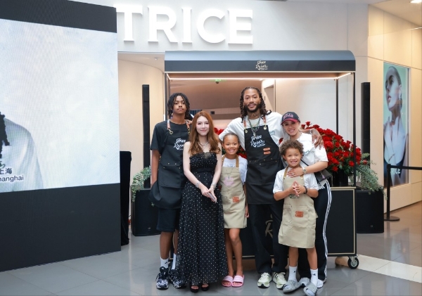 TRICE 携手德里克·罗斯呈现Rose’s Flower Shop 中国首站七夕限时体验 