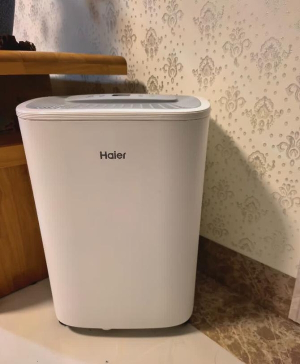 小户型除湿机推荐｜美的、海信、海尔谁更值得入手？ 
