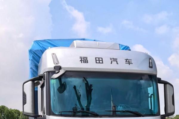 综合百公里油耗14L，有劲还省油？何师傅：欧航H7重卡打破了我的刻板印象 