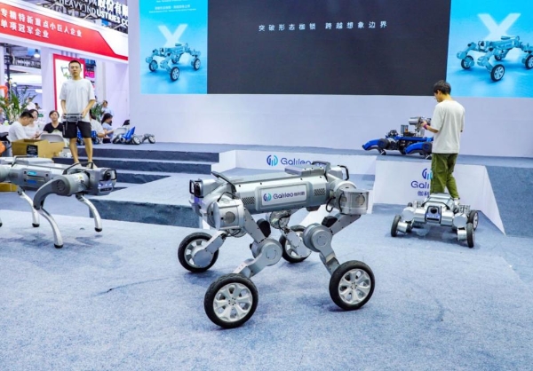 轮·车·足“三合一”，伽利略Galileo X亮相WRC2026，以大一统系统重构下一代移动底座 