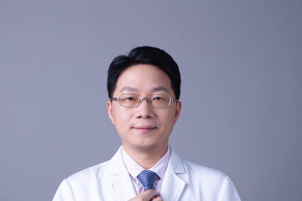 广州泰和质子中心袁太泽主任荣获“好医师代表”与“实力医生”双项荣誉 