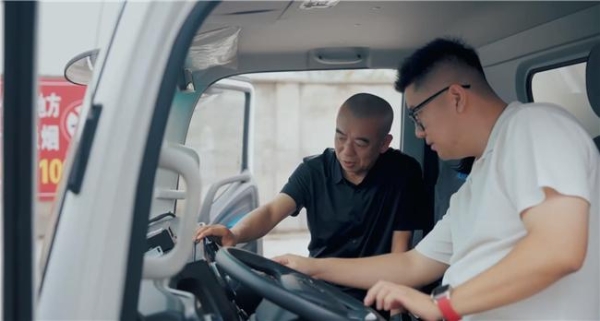 一对父子的冷链接力：两代人的创业路，为何只认准欧马可？ 