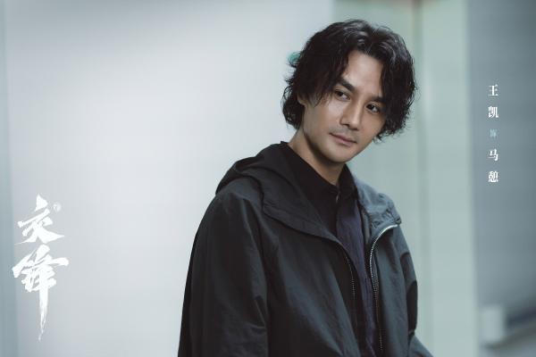 《交锋》定档9月6日 实力派演员齐聚演绎隐蔽战线二十年守护 