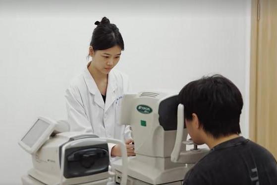 眼科医院权威背书！医学实测印证“海信激光电视大屏护眼天花板” 