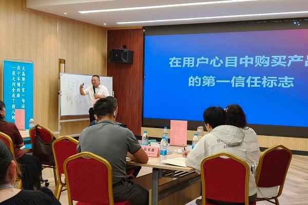 军哥第101期《自有品牌操盘手》上海开讲，为什么它成了全国经销商转型破局的必修课 