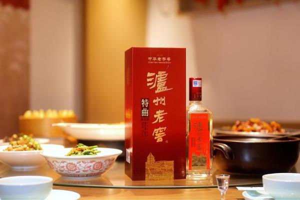 区域精耕，剑指宴席｜泸州老窖特曲大方瓶重磅上市 