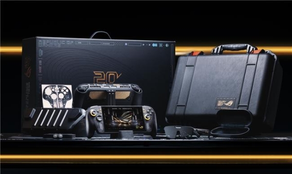 大屏进化 原感握持，ROG XBOX 掌机 X 20周年版预约开启 首发9999元