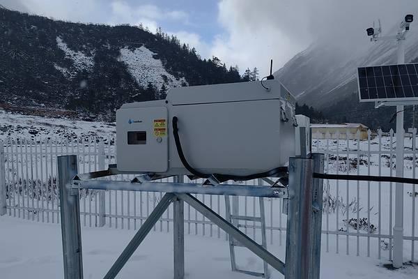 多雄河谷的"永不断电"守护者----素水科技DMFC雪崩监测站实录 