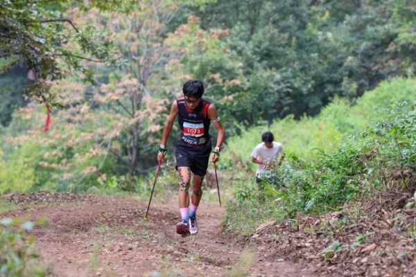 向山而跑逐梦太行 愚公故里激情燃动——2026中国山马越野系列赛暨首届济源山地越野（徒步）大会・全国徒步大会（河南济源站）举行 