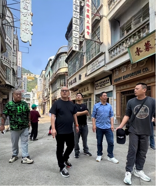 王小康执导华侨史诗大剧《山河颂》，以侨批为线，为百年侨史立传 