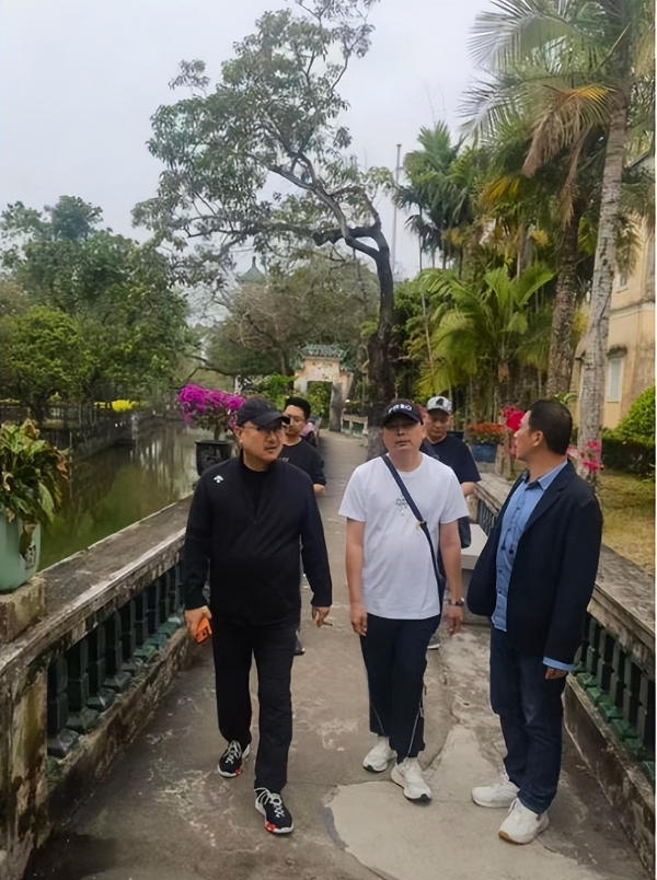 王小康执导华侨史诗大剧《山河颂》，以侨批为线，为百年侨史立传 