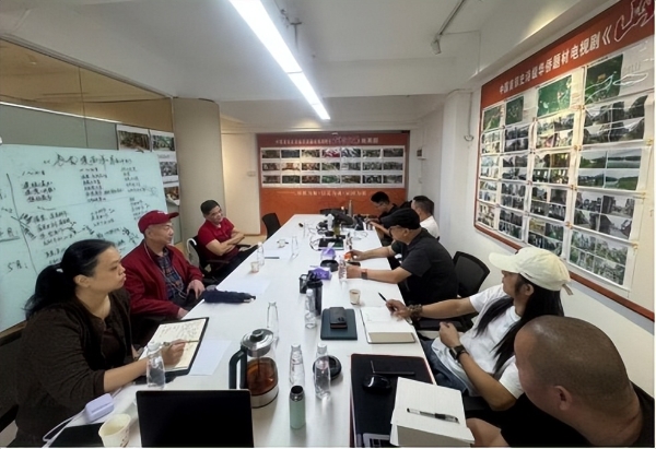 王小康执导华侨史诗大剧《山河颂》，以侨批为线，为百年侨史立传 