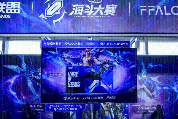 不是单纯做大屏，雷鸟鹤6 Ultra竞技款为客厅游戏补上关键一环