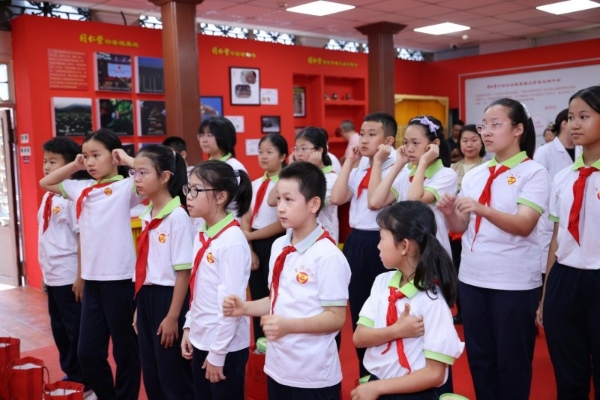 本草润心 国粹育人 北京同仁堂中医药文化进校园研学基地授牌仪式圆满举行 