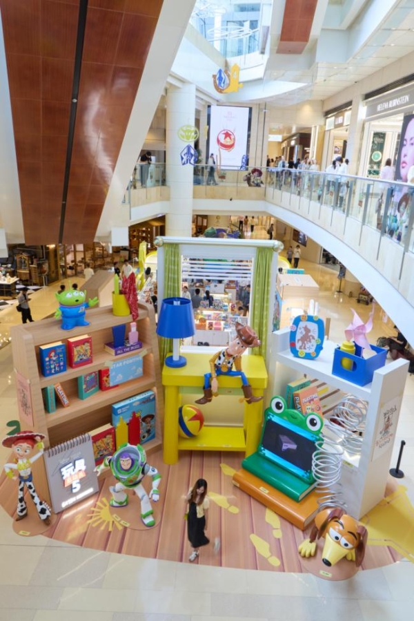 《国贸商城如何成为品牌首店的叙事起点？》 