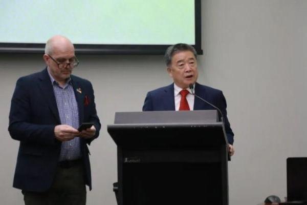 中式八球（Heyball）布里斯班奥运会冲刺路演在布里斯班市政厅顺利举行 