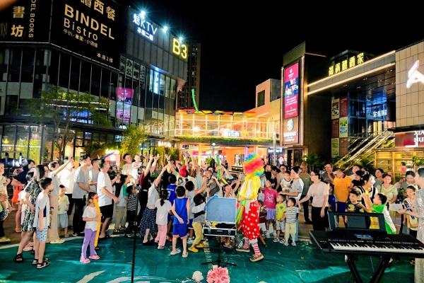 “海信惊喜周末”主题巡展登陆广州，科技体验与惠民福利齐绽番禺 