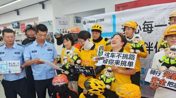 282城775场安全科普活动落地 九号携手交警打造沉浸式骑行安全课堂