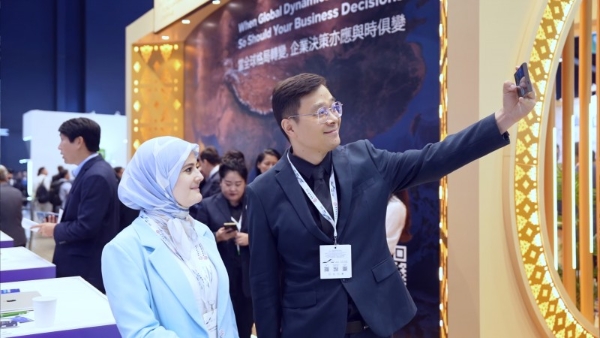 李家超出席一带一路高峰论坛，寰行盛世共探出海新路径 