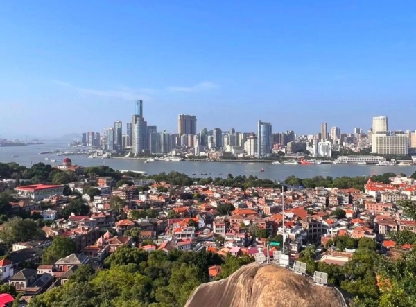 带娃厦门旅行总超预算？厦门100元以内可以玩的景点有哪些，两天四站这样排不踩坑
