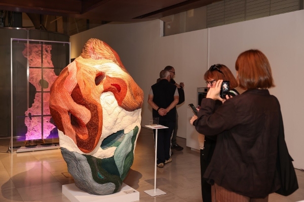以物会心 | 2026年“新生万物——中国非遗与当代设计展”伦敦启幕 