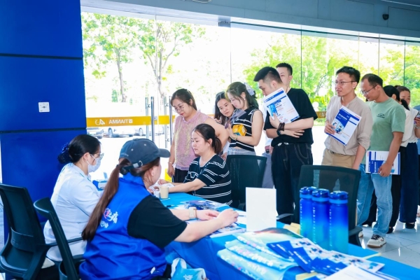 痛风健康科普走进深圳企业，金赛药业助力织密“痛风一张网” 