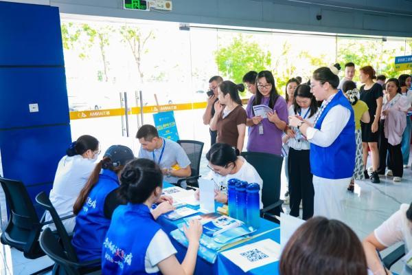痛风健康科普走进深圳企业，金赛药业助力织密“痛风一张网” 
